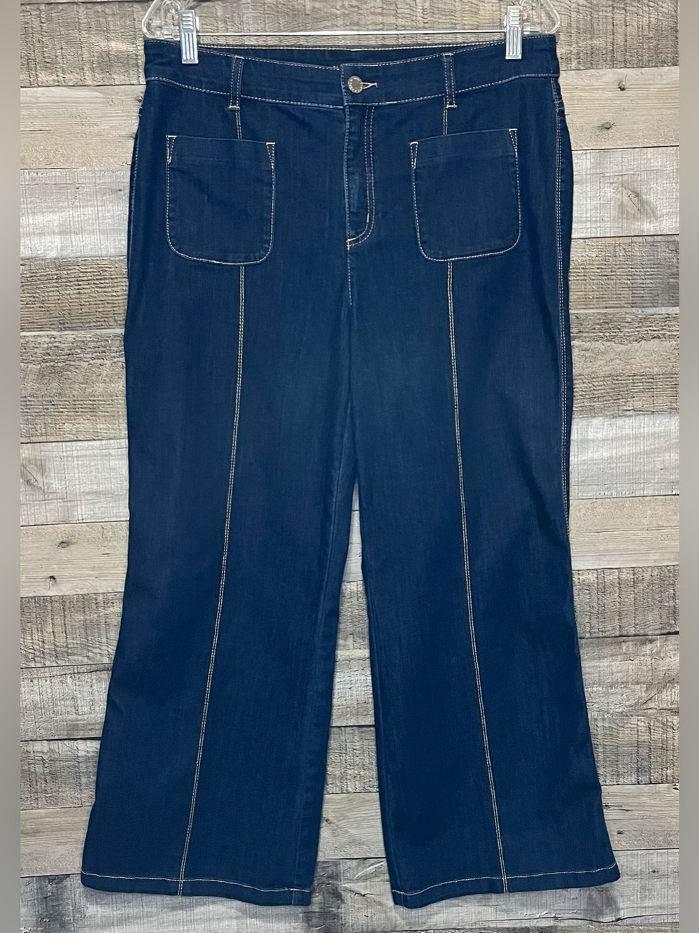 Chico’s Black Label Ladies Jeans Size 1.5 (Size 10)  Dark Wash Wide Leg